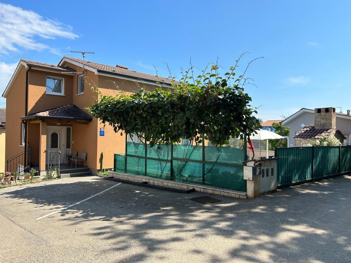 Apartments Pranjic With Pool Nova Vas  Екстер'єр фото